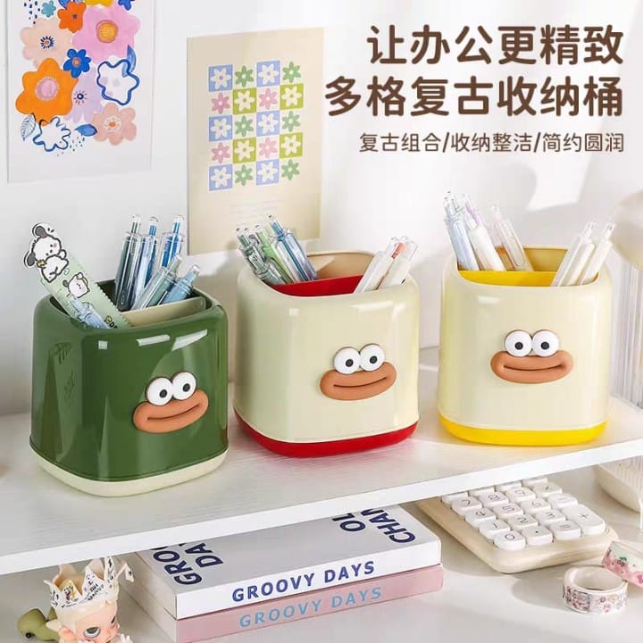 Kawaii Green Cartoon Pen Holder, Multipurpose Plastic Desktop Organizer with Googly Eyes, Random Colors